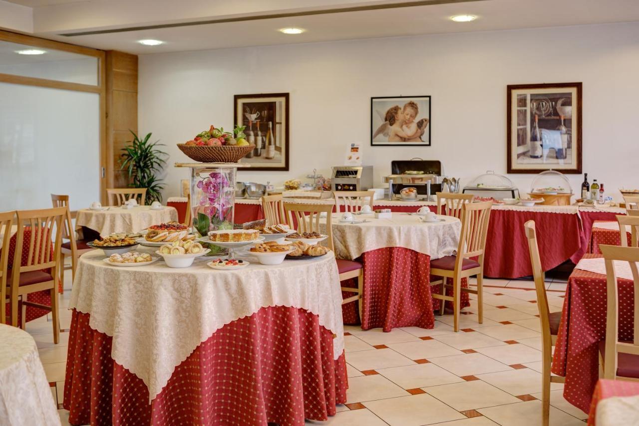 Ih Hotels Firenze Business Scandicci Dış mekan fotoğraf